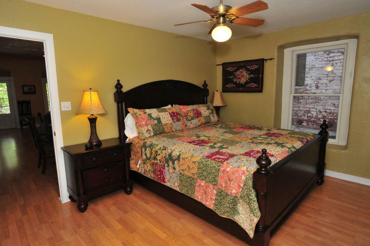 Apartahotel Schmitz Bed & Breakfast 2*