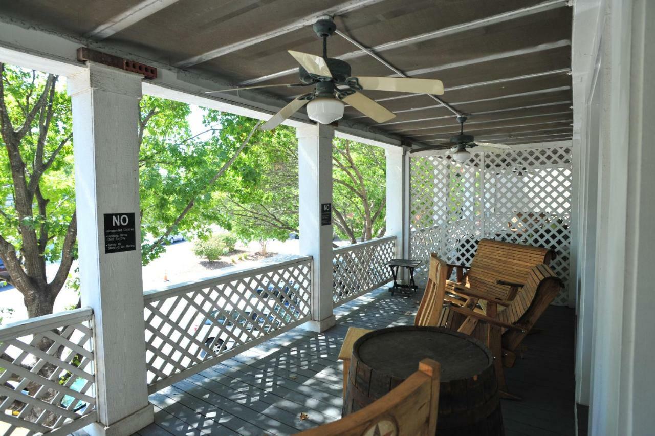 Schmitz Bed & Breakfast 2* New Braunfels