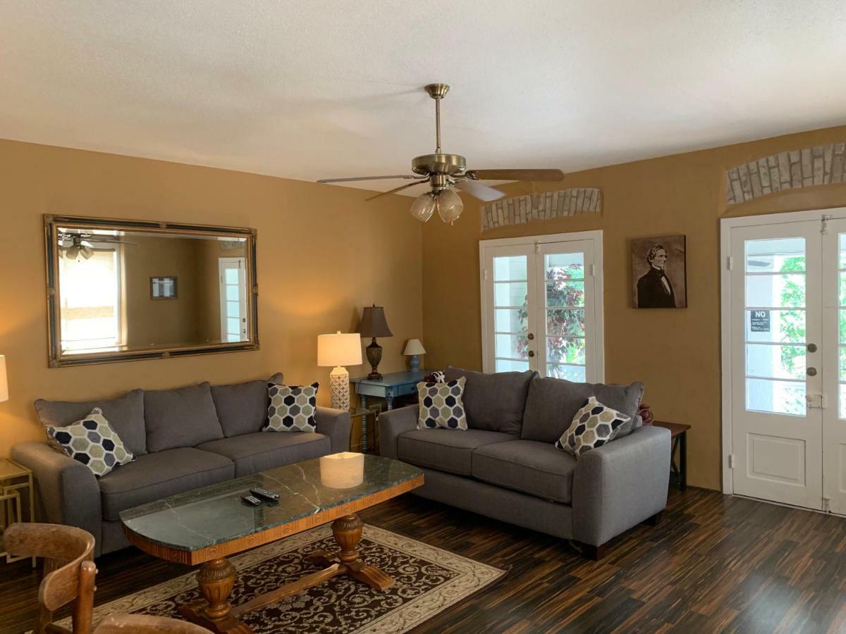 Schmitz Bed & Breakfast New Braunfels